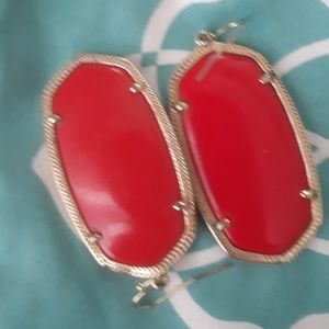 Kendra Scott Danielle earrings